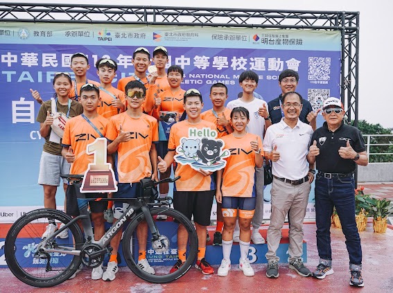 高雄市立文山高中自由車隊